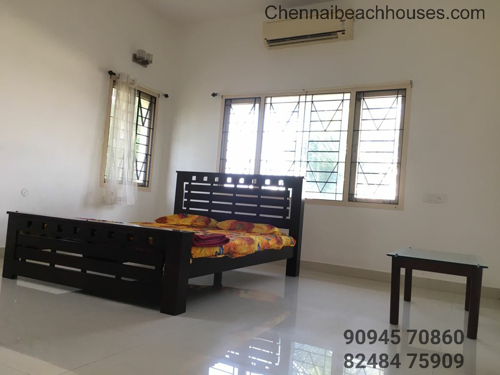 beach houses with swimming pool for rent