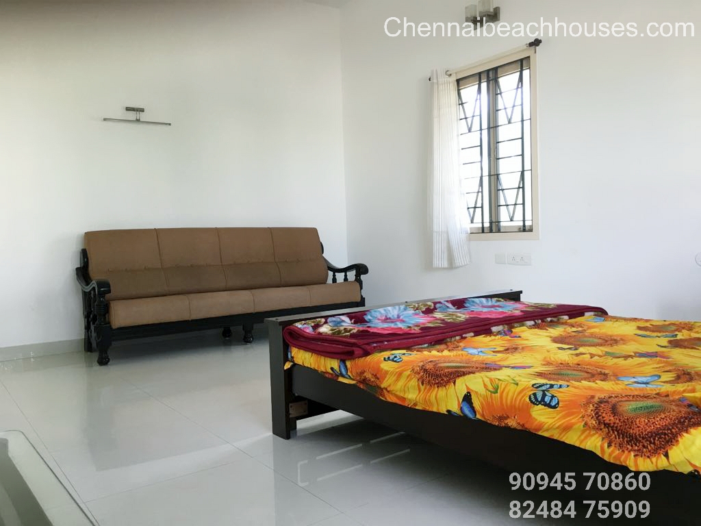 farm houses in ecr with swimming pool