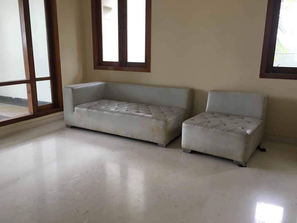 Farm Houses for rent in ECR