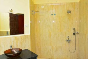 beach-houses-for-bachelors-party-in-ecr