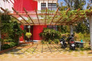 ezeestays-beach-houses-in-ecr