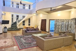 alisa beach house for hire in ecr
