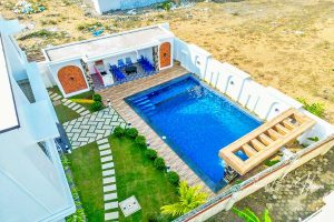 zee square beach house ecr
